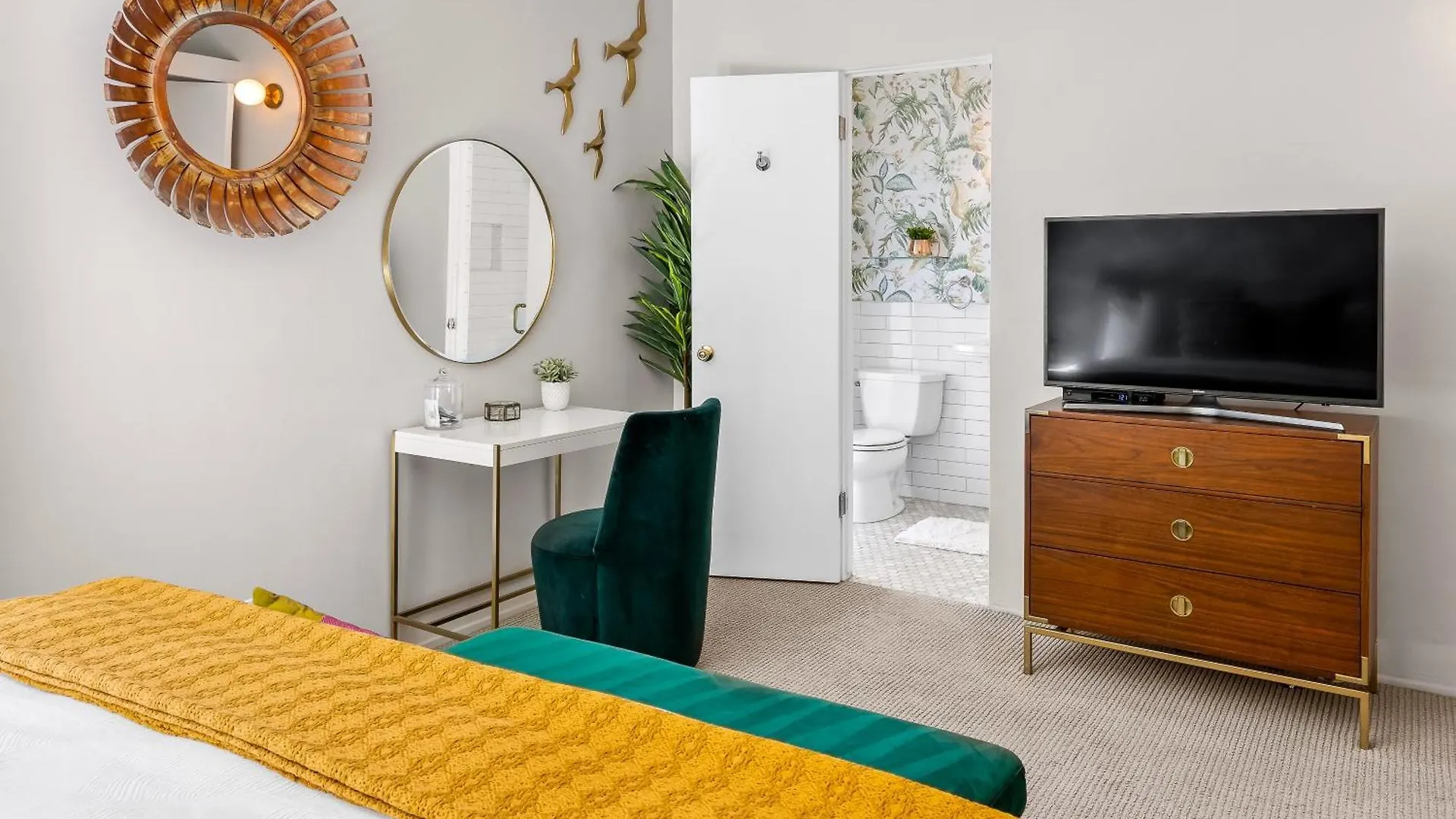 Alexander On Laurel By Acme House Company Villa Palm Springs